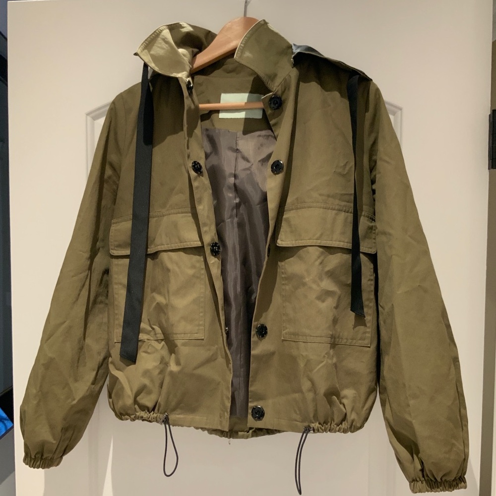 The Loom Windbreaker Stylish Jacket Lightweight